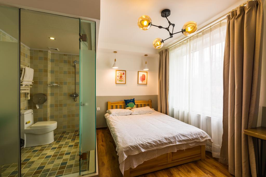Dalian Buzz Light Year Youth Hostel Extérieur photo